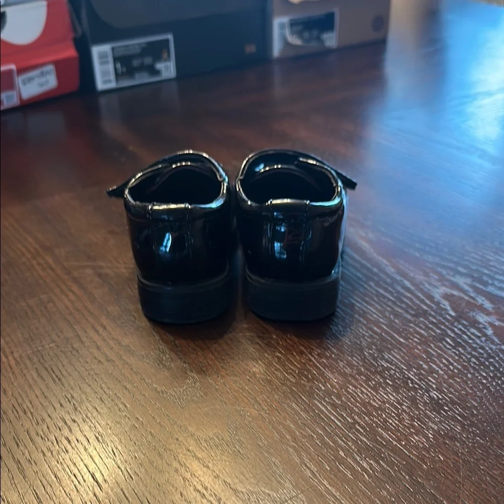 Kids Black Patent Leather Mary Jane Dress Shoes Hook & Loop Size 5C